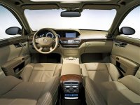 Mercedes-Benz_S500_with_Long_Wheelbase_2006_018_FB73ED29.jpg