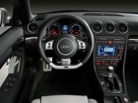 2007-Audi-RS4-Interior.jpg
