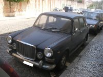 Vanden Plas Princess 1300 fr (1969).jpg