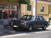 Plymouth Reliant fr (1986).jpg
