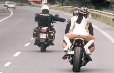 por falta de capacete.jpg