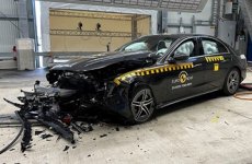 mercedes-benz-e-class-2024-1064_mpdb1.jpg - Click image for larger version  Name:	mercedes-benz-e-class-2024-1064_mpdb1.jpg Size:	98.8 KB ID:	14481260