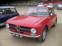 219 - Alfa Romeo GT Junior (1973) (Large).jpg