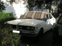 Toyota Corona Mk II fr (1974).jpg