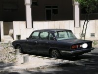 Triumph 2000 4p tr (1973).jpg