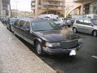 Cadillac Fleetwood Limousine f (1993).jpg