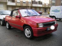 Opel Corsa Spider by Irmscher f (1988).jpg