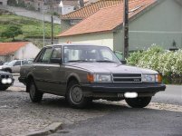 Toyota Cressida fr (1985).jpg