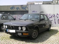 BMW Serie 5 f (1985).jpg