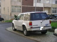 Ford Explorer t (1996).jpg