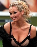 adriana-karembeu-photo.jpg