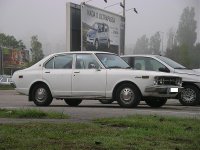 Toyota Corona fr (1977).jpg
