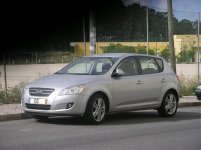 Kia Ceed 5p fr (1007).jpg