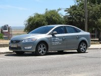 Ford Mondeo 4p fr (2007).jpg