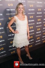 kari-matchett-usa-network-and-the-moth_3733100.jpg
